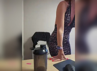Cette française est en live sur Nasty.flirt !