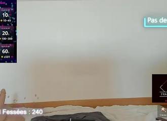 Cette française est en live sur Nasty.flirt !