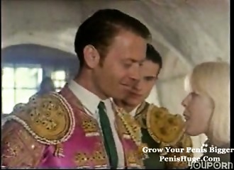 Rocco en matador près à baiser les salopes