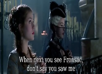 Monica Bellucci en courtisane légère et piquante