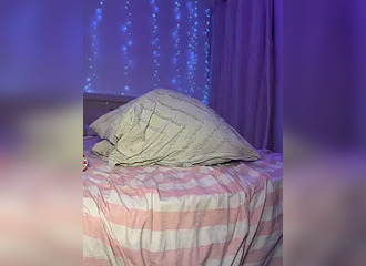 Cette française est en live sur Nasty.flirt !
